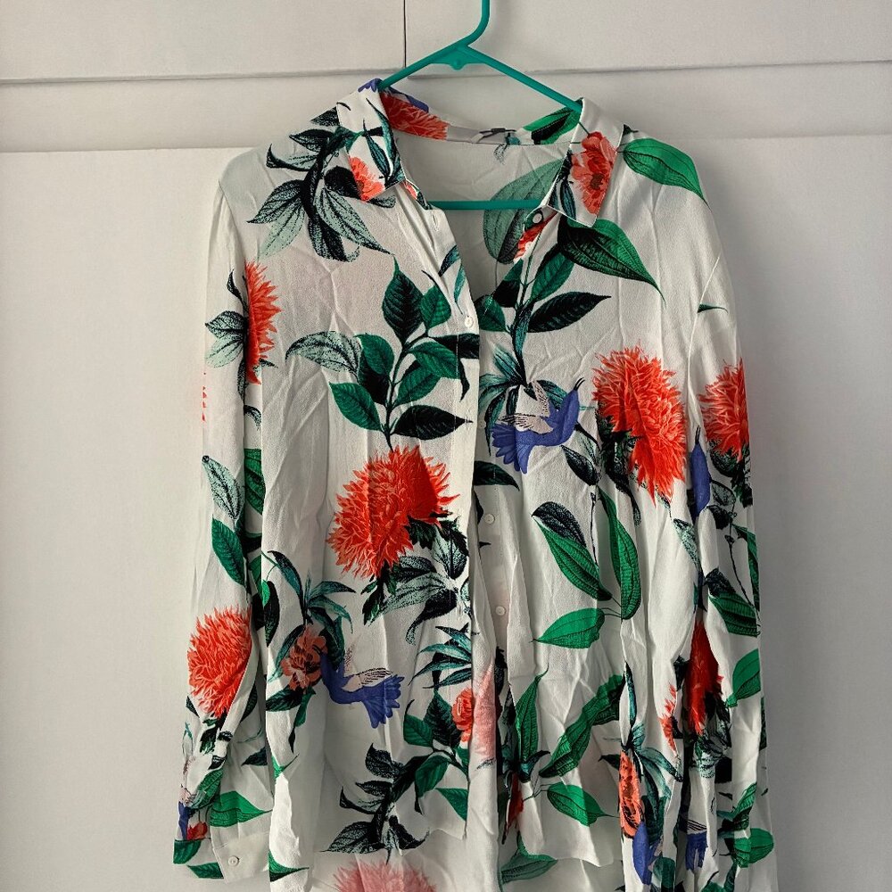 NWT White Blouse with Colorful Florals, Made in Denmark by Minimum - Picture 5 of 8